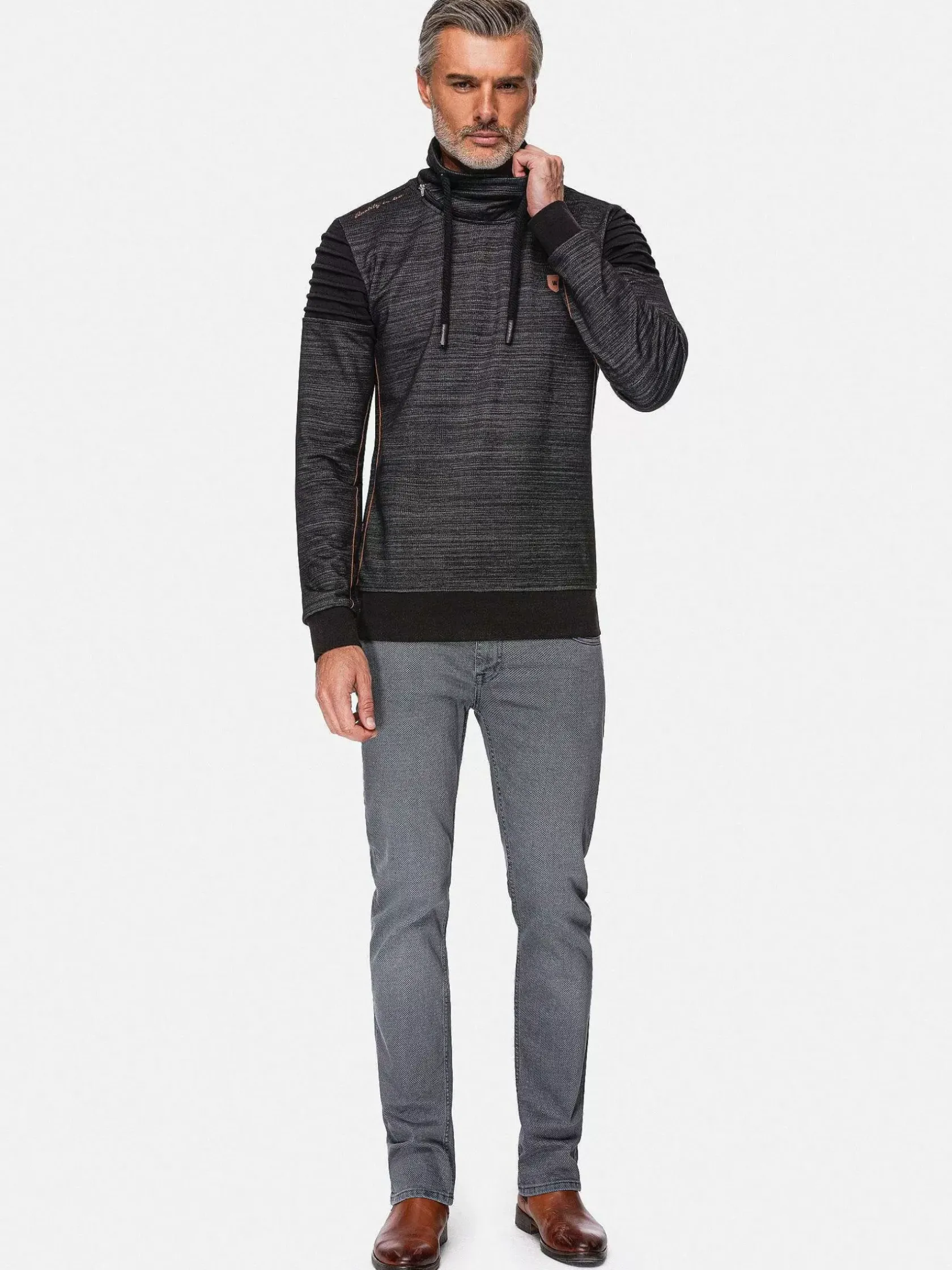 Wam Denim Sweaters|Ember Turtlenecked Black Sweater
