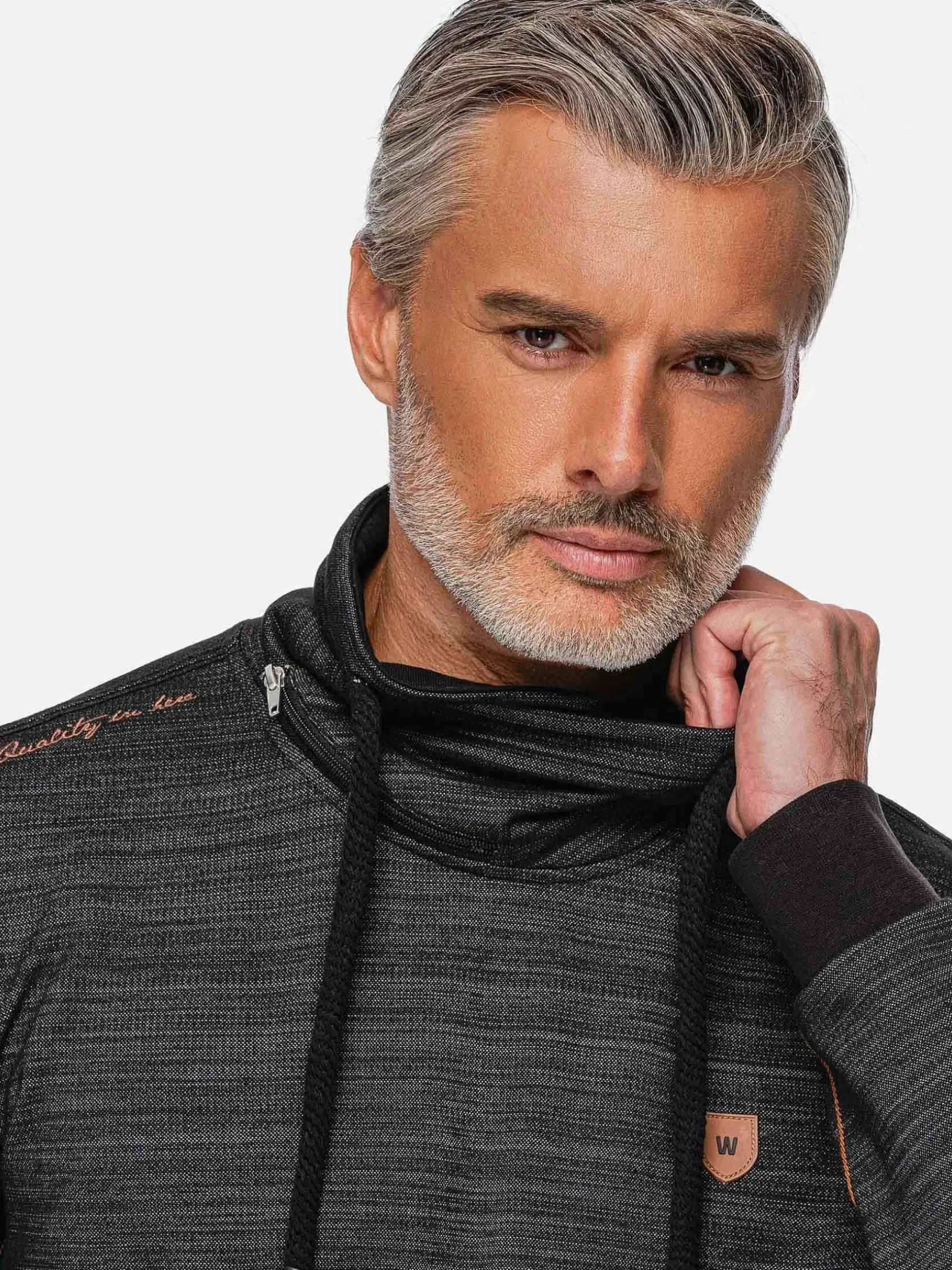 Wam Denim Sweaters|Ember Turtlenecked Black Sweater