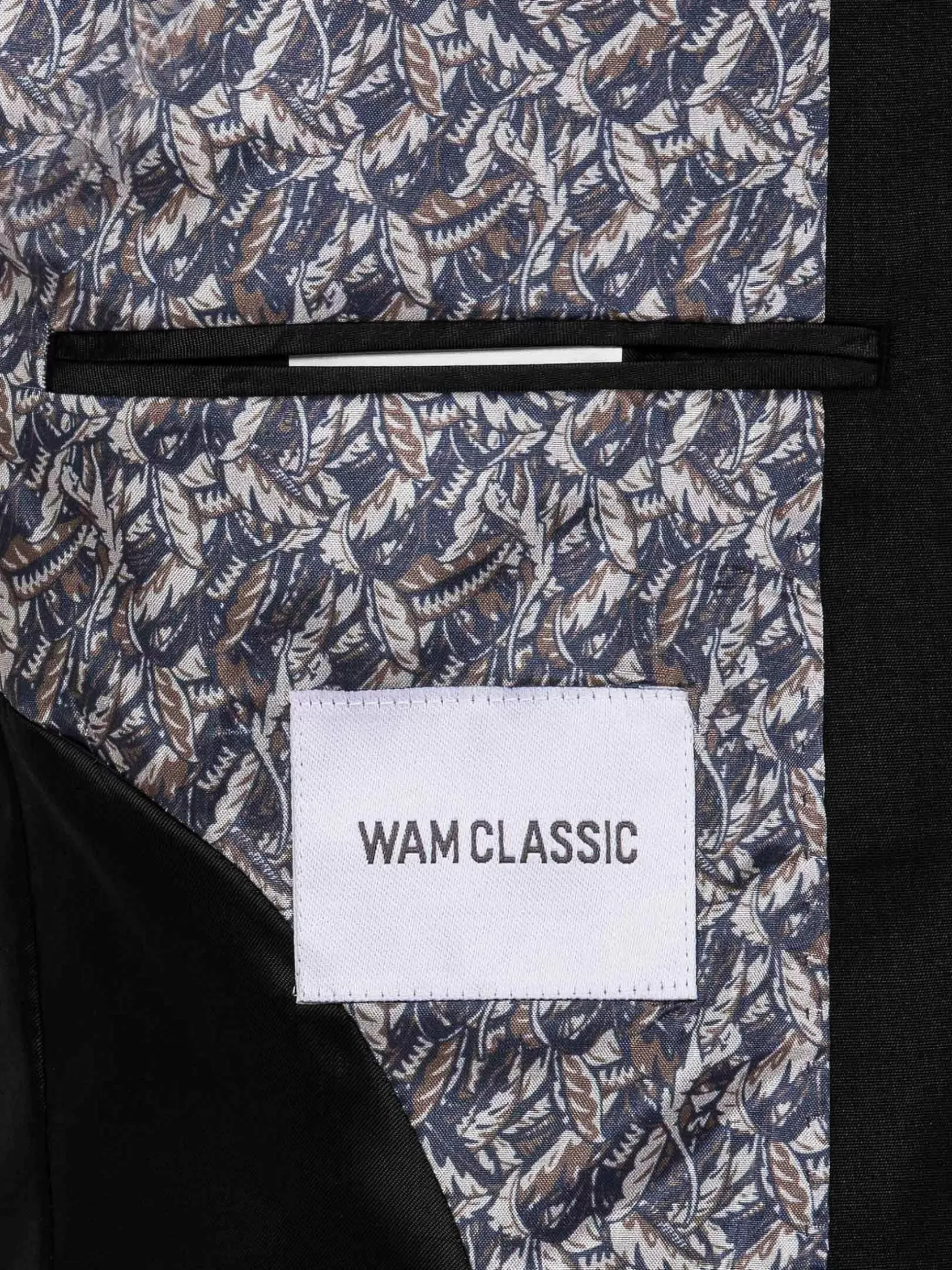 Wam Denim Colberts|Scottsville Notch Lapel Black Suit Colbert