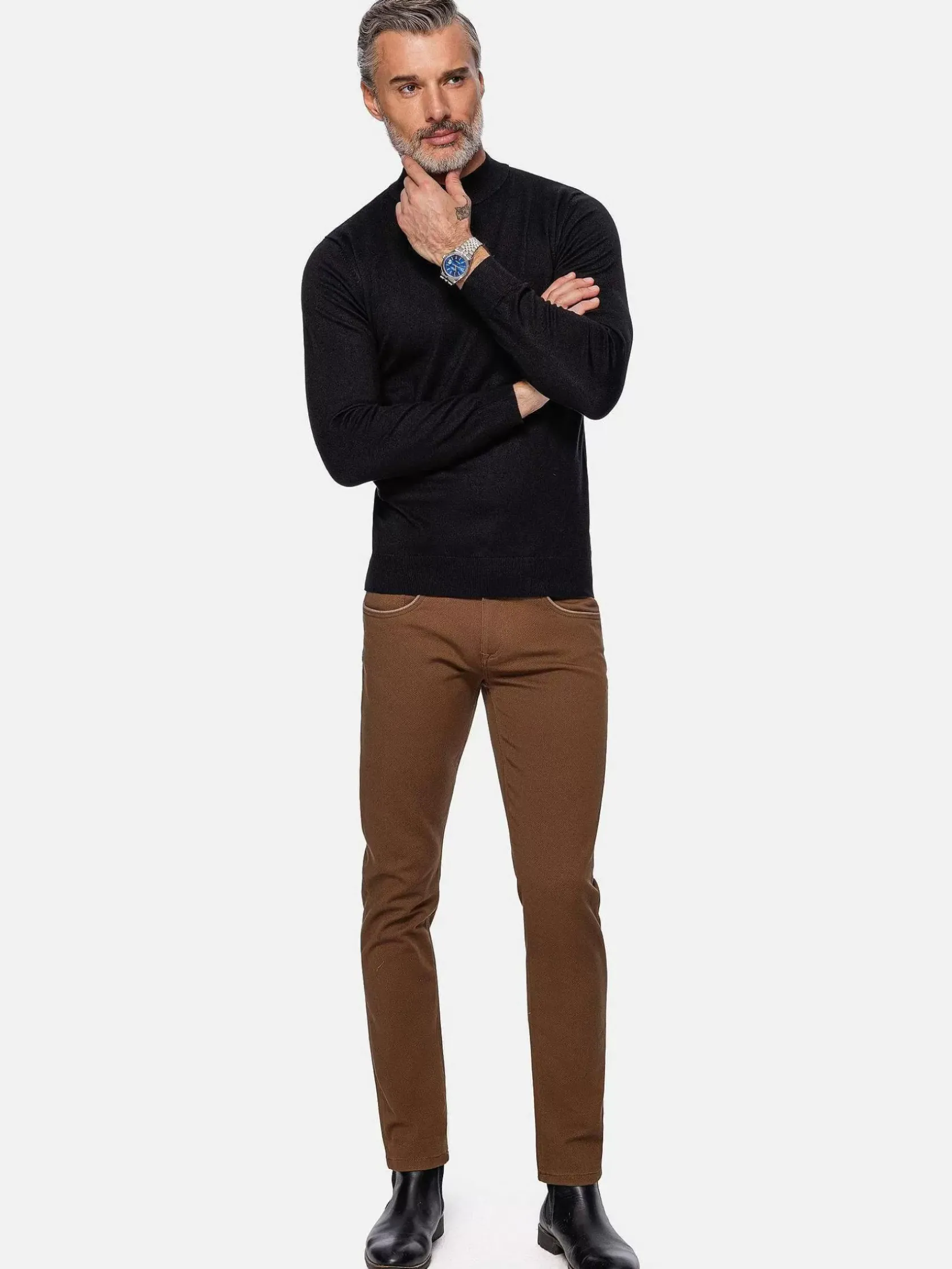 Wam Denim Sweaters|Siena Round-Necked Black Sweater