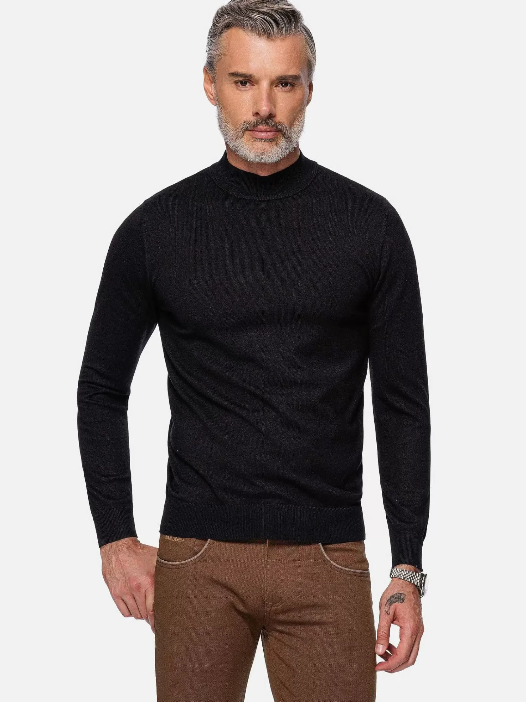 Wam Denim Sweaters|Siena Round-Necked Black Sweater